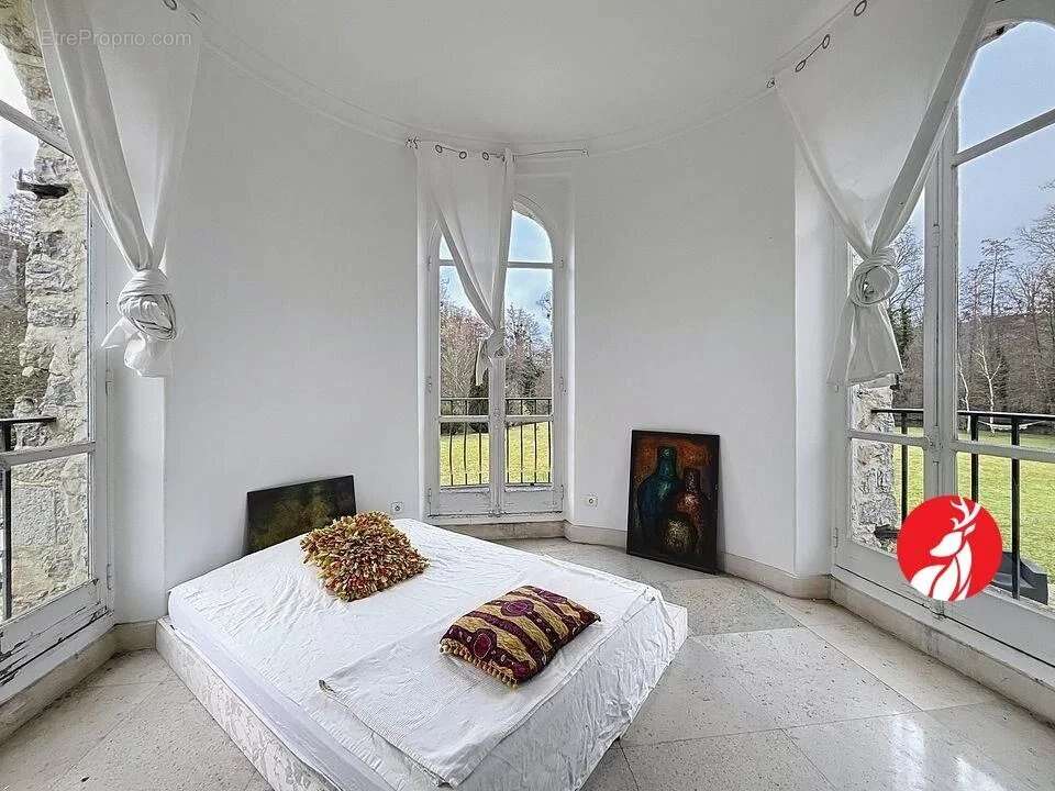 Maison à MILLY-LA-FORET