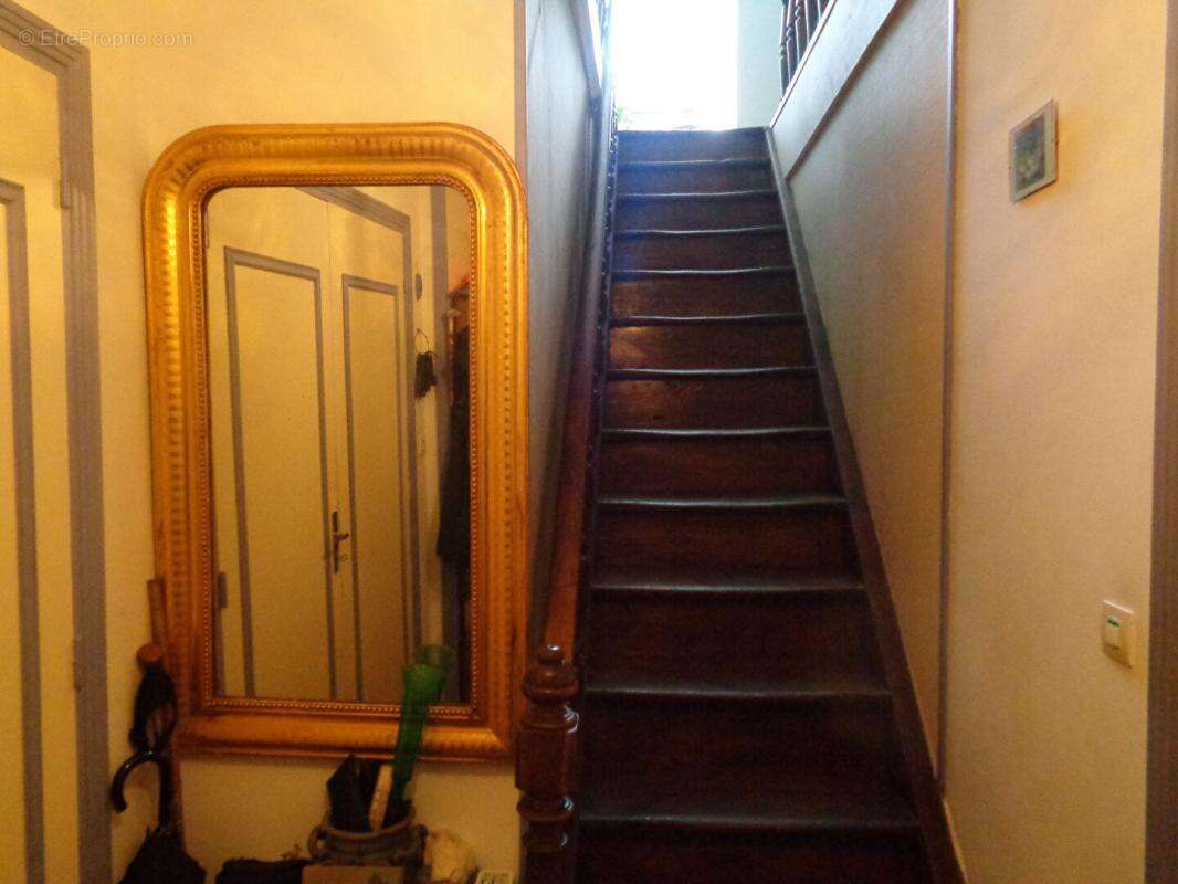 Maison à SAINT-BONNET-DE-MONTAUROUX