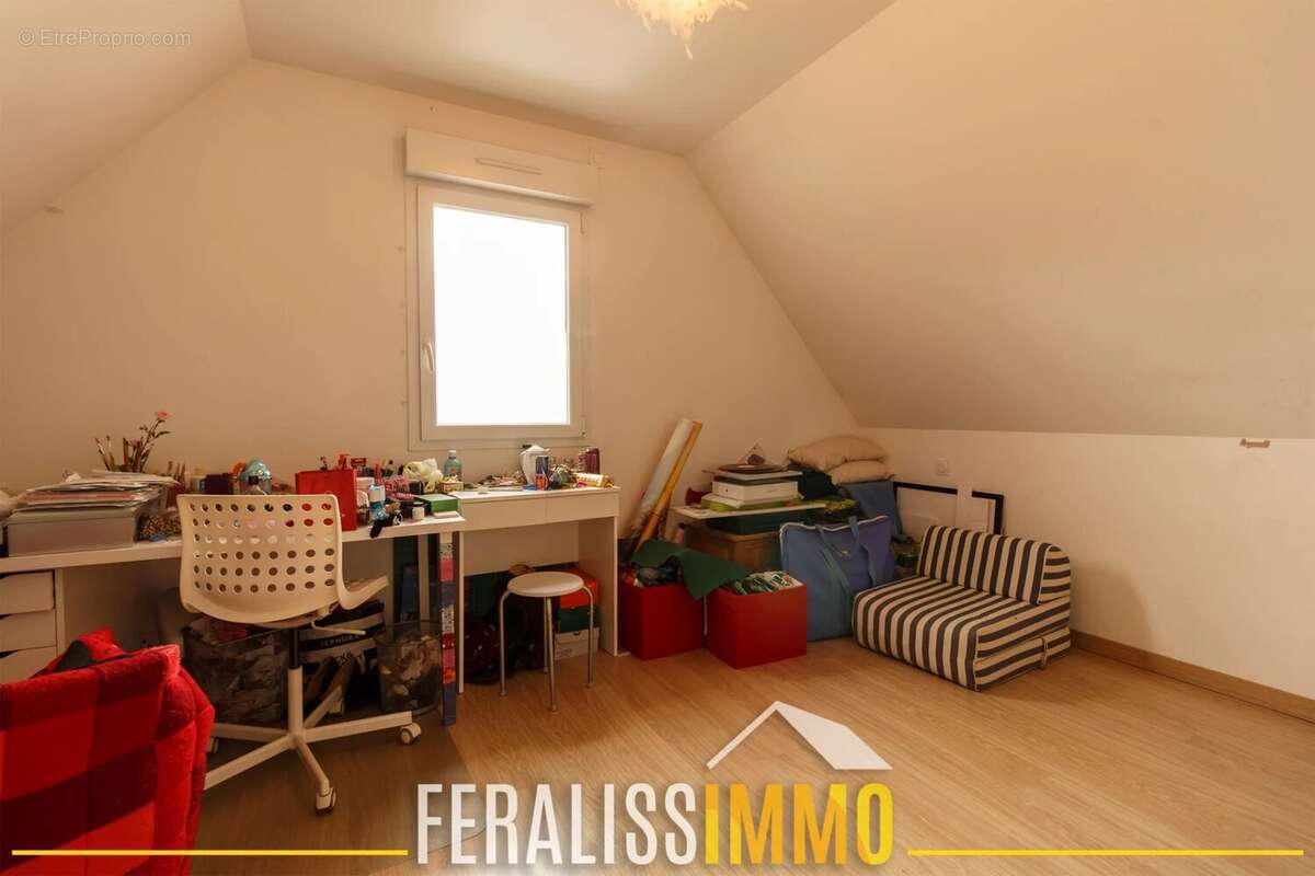 Maison à NEUVILLE-SUR-OISE