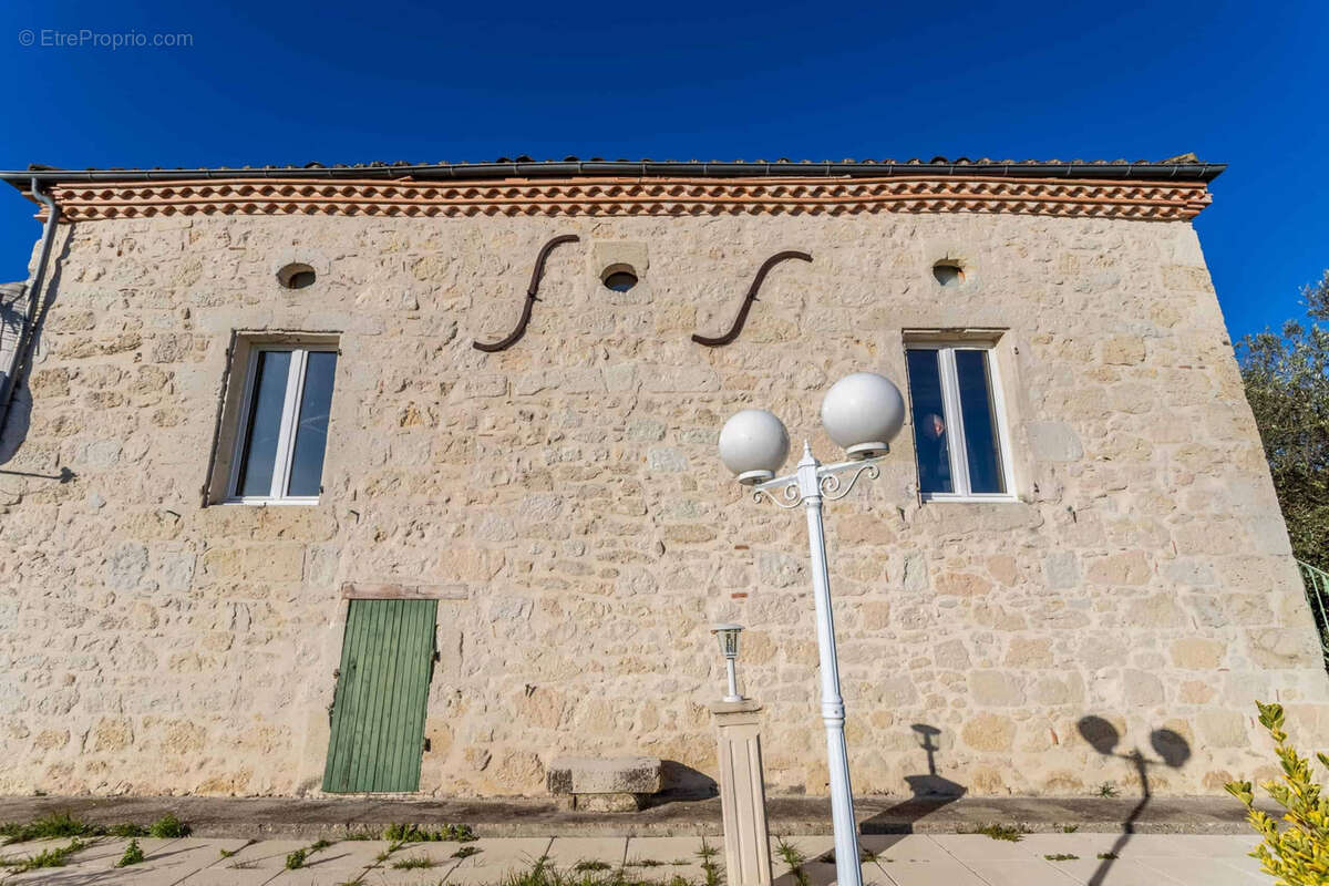 Village property - photo 27