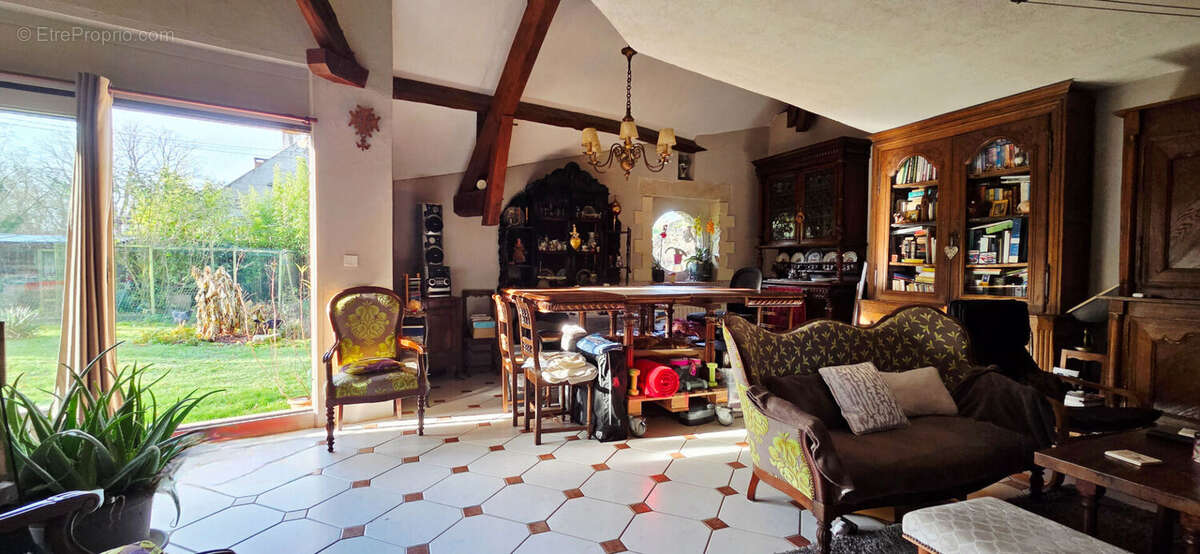 Maison à VILLECONIN