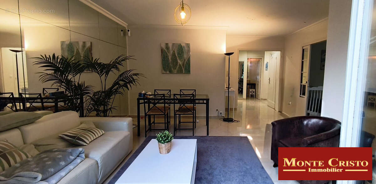Appartement à VERSAILLES