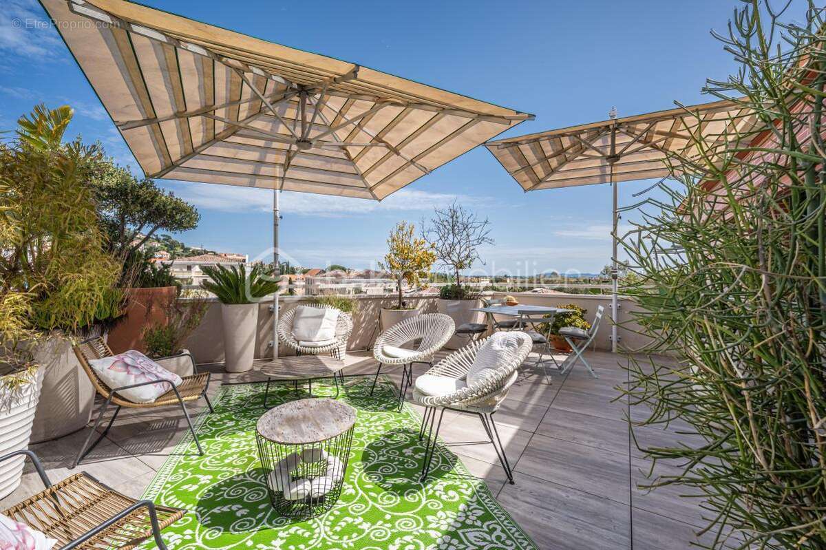 Appartement à HYERES