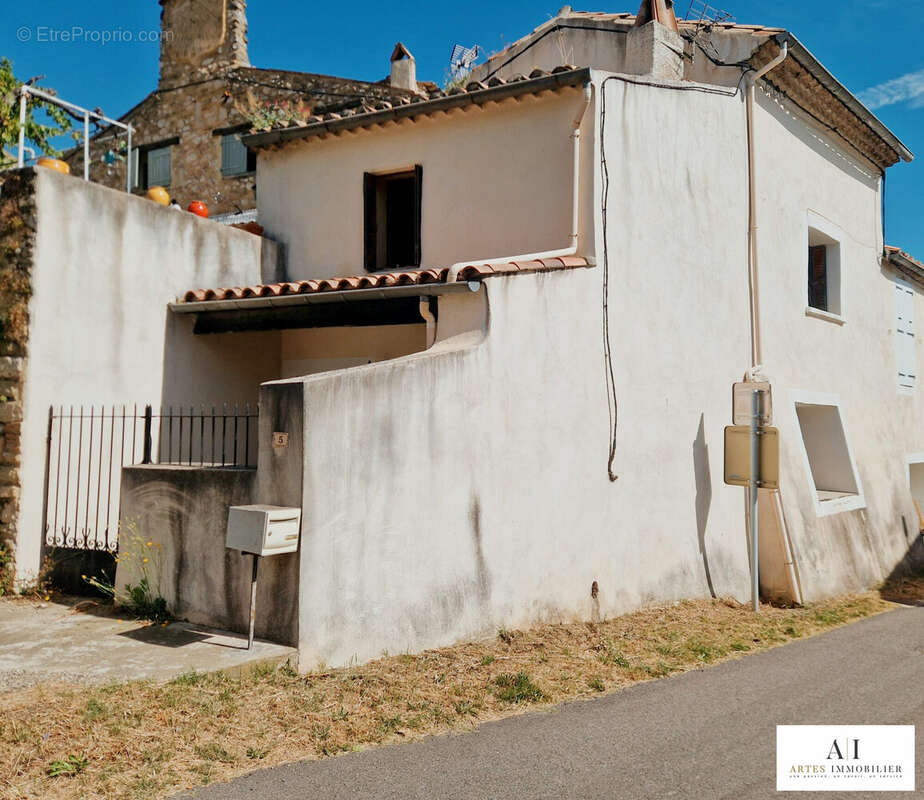 Maison 75 m² à Reauville  - photo 4