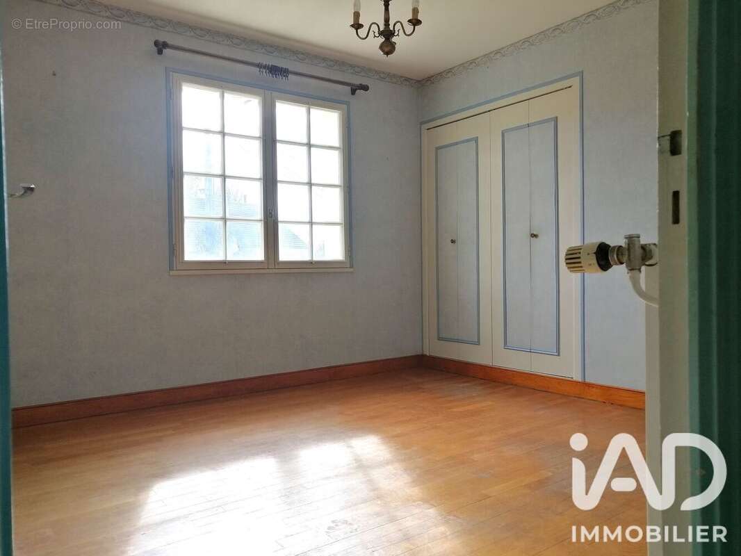 Maison 111 m² à Chailland  - photo 7