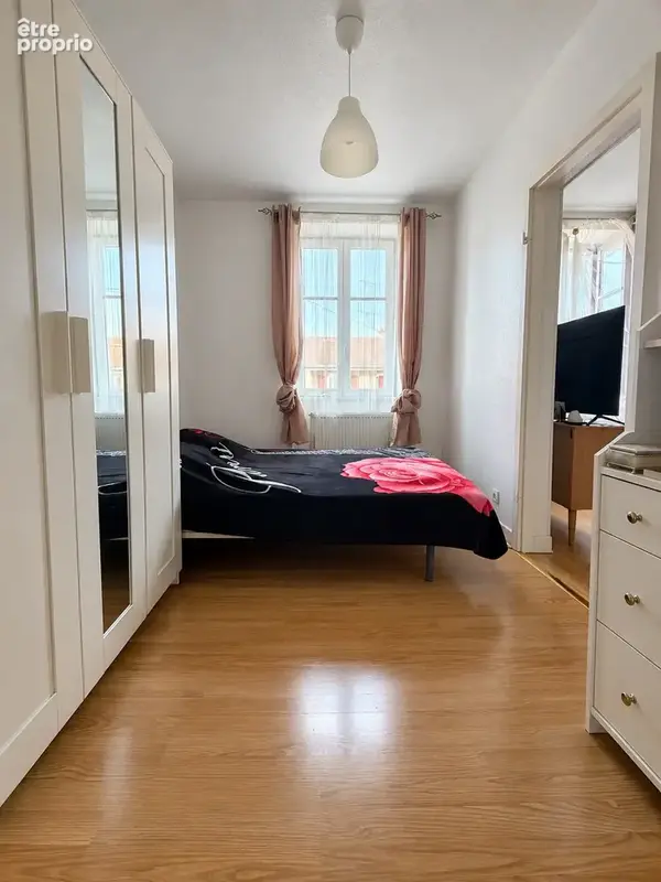 immeuble de 305 m2 - 14 pièces - photo 8