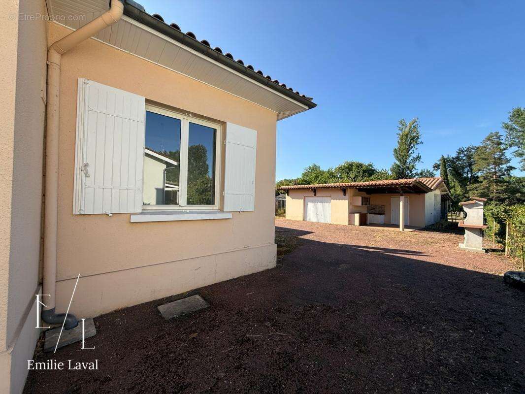 Maison avec dépendance, cave à vin et terrain clos de 1 737 m² à Pineuilh (33) - photo 14
