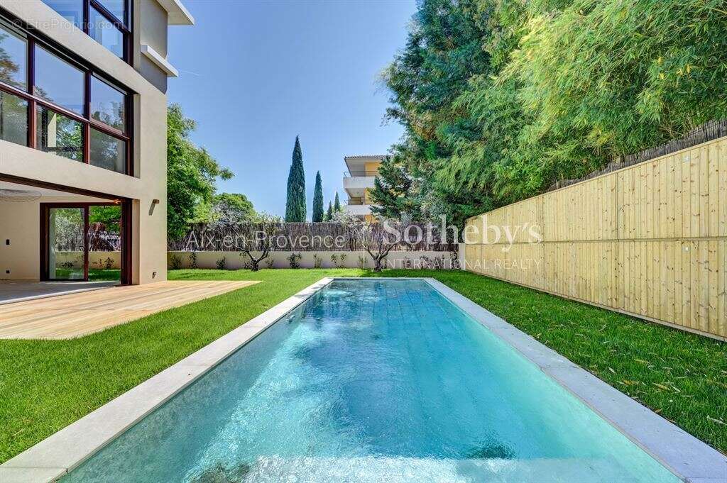 Maison à AIX-EN-PROVENCE