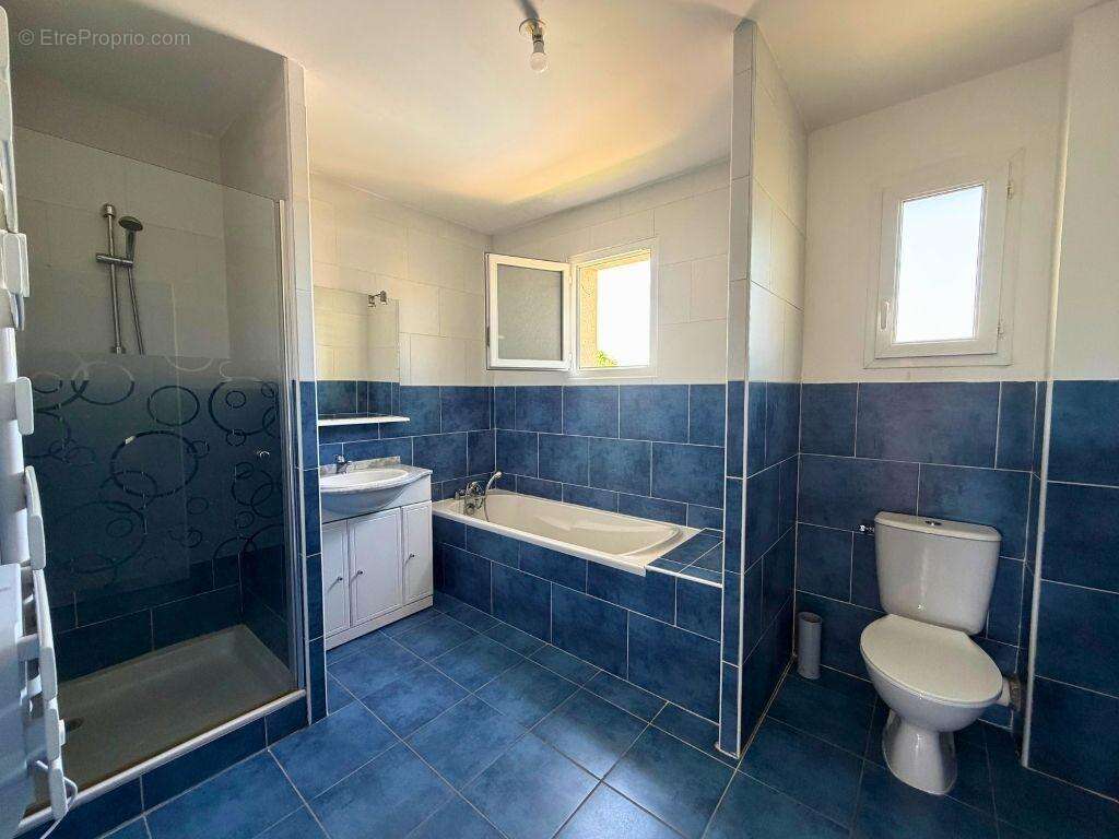   - Maison à DIEUPENTALE