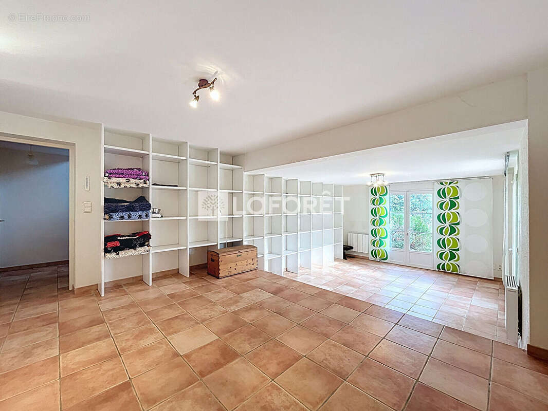 Maison à MONTESQUIEU-DES-ALBERES