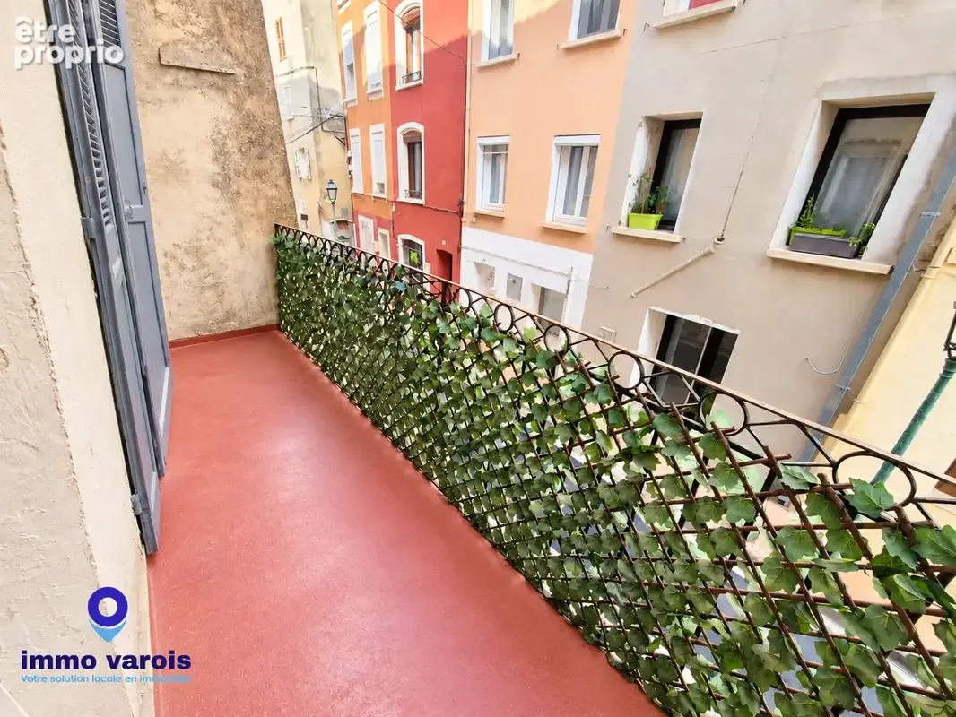 PIGNANS EXCLUSIVITE Maison de village T4 avec caves, petit extérieur et balcon - photo 7
