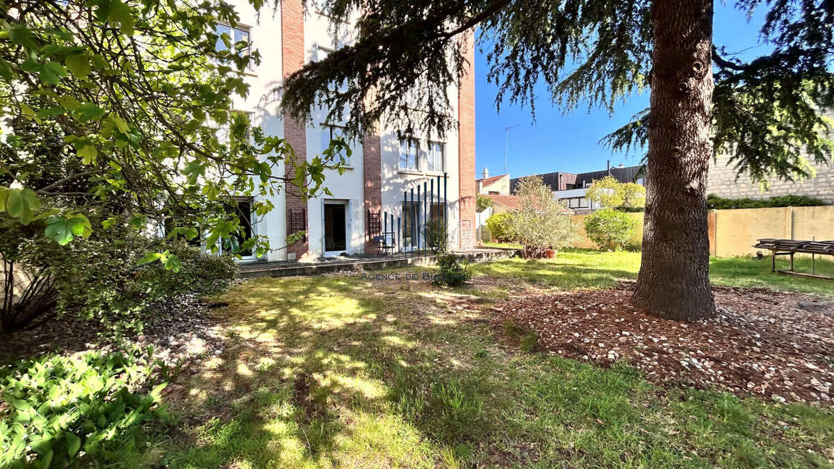 Rueil Malmaison 5 pièce(s) - photo 2