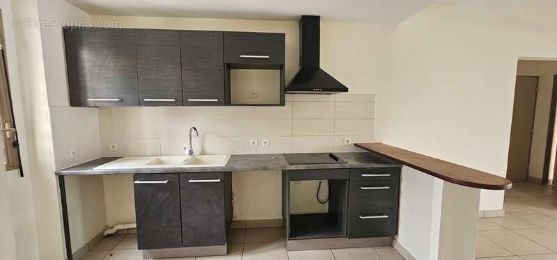 Appartement à vendre 3 pièces LA BRETAGNE (974) - photo 3