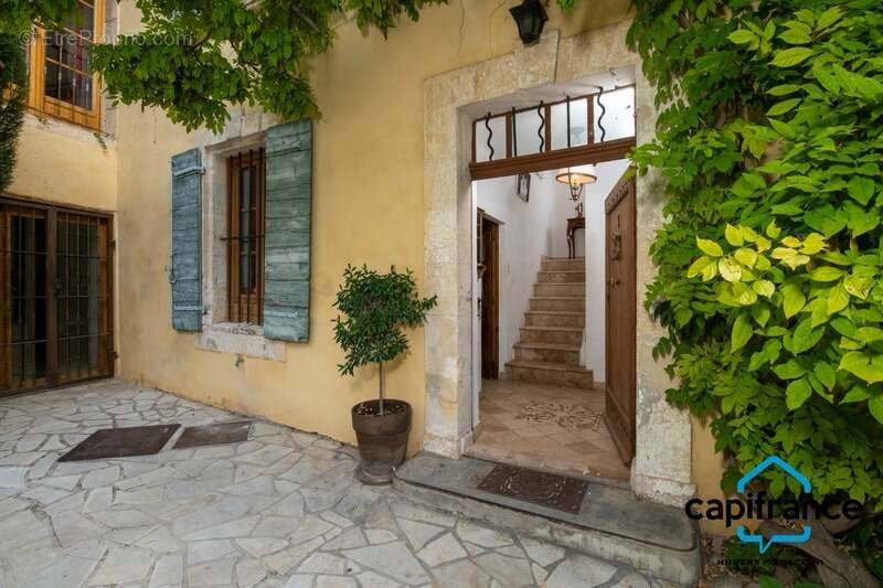 Maison à MALLEMORT