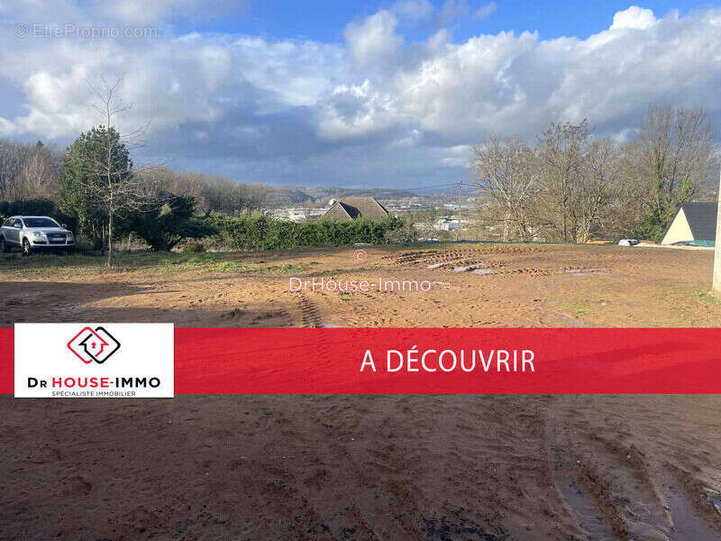 Terrain à BRIVE-LA-GAILLARDE