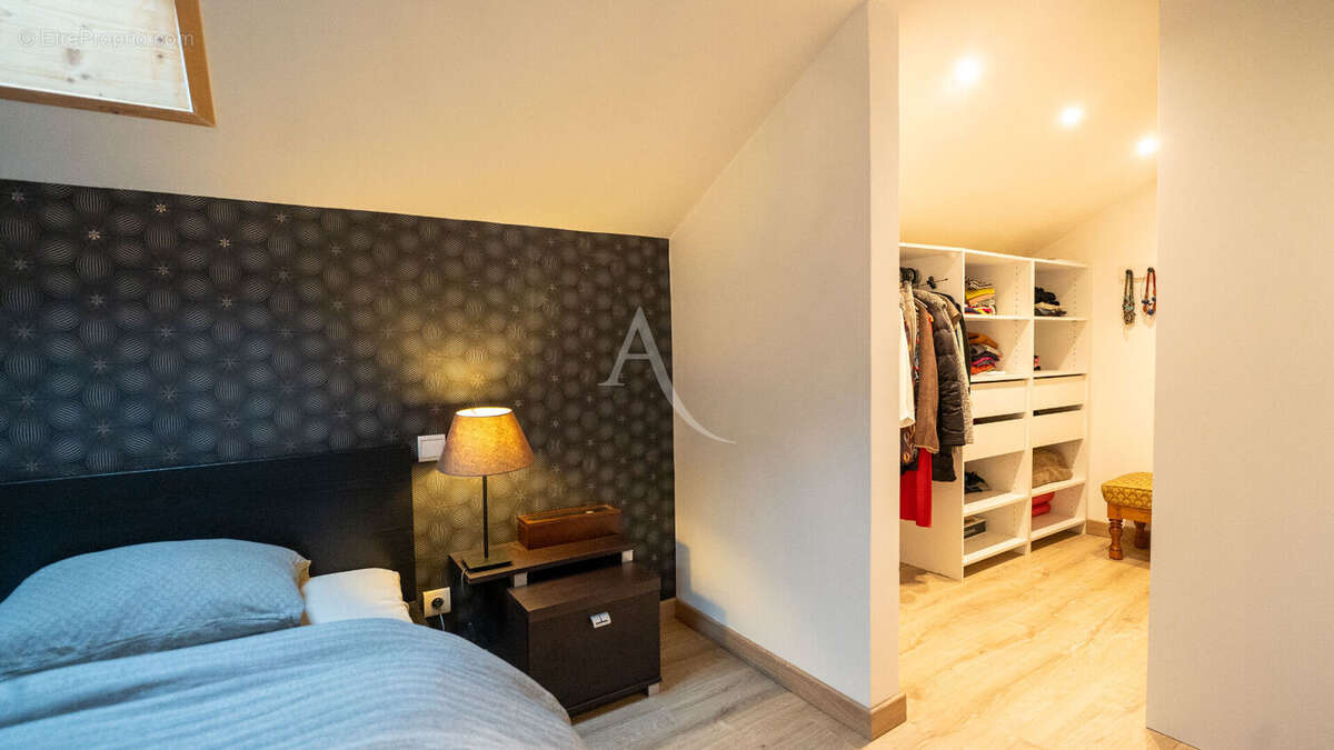 Maison à SAINT-JULIEN-EN-GENEVOIS