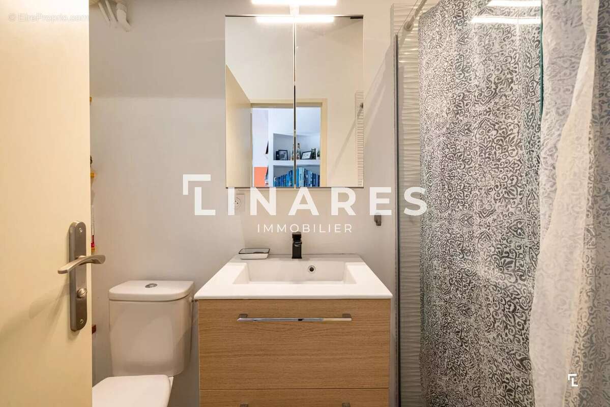 Appartement à MARSEILLE-4E