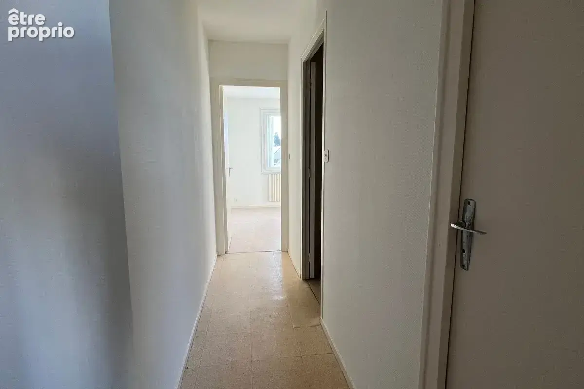 Amboise - Appartement T3 - photo 9