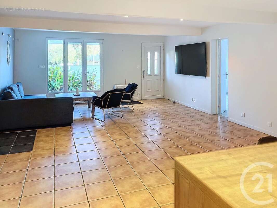 Maison à SAINT-CYPRIEN