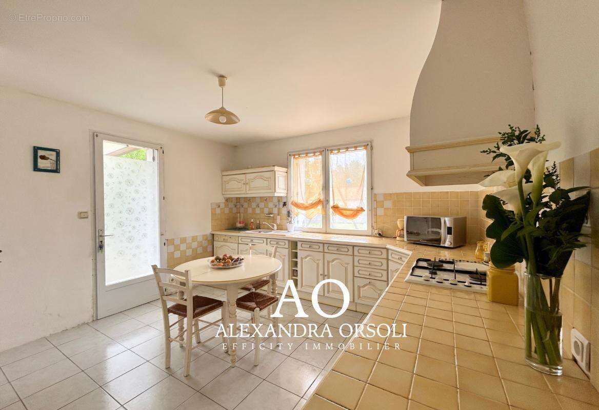 Maison à LA CHAPELLE-PALLUAU