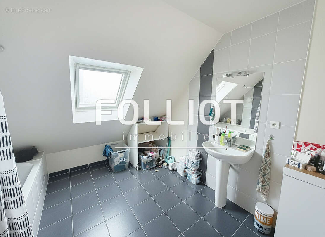 A VENDRE Maison 4 chambres au Val-Saint-Père - photo 6