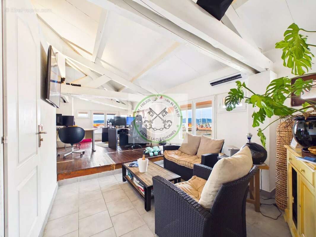 Commerce à SAINT-RAPHAEL