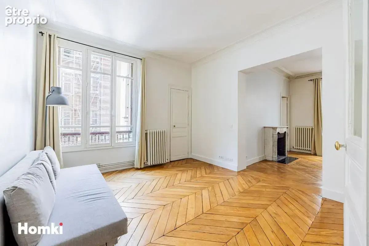 Appartement T3 de 72 m² à Paris 75009, Boulevard de Clichy - photo 4