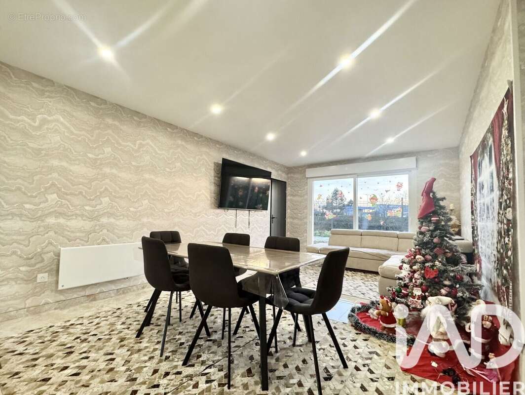 Photo 3 - Maison à PRIX-LES-MEZIERES