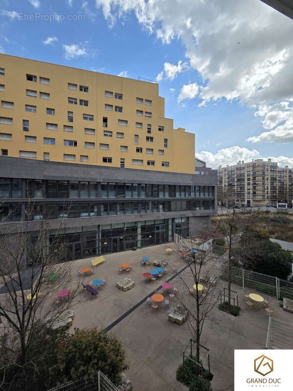 Appartement à MARSEILLE-3E