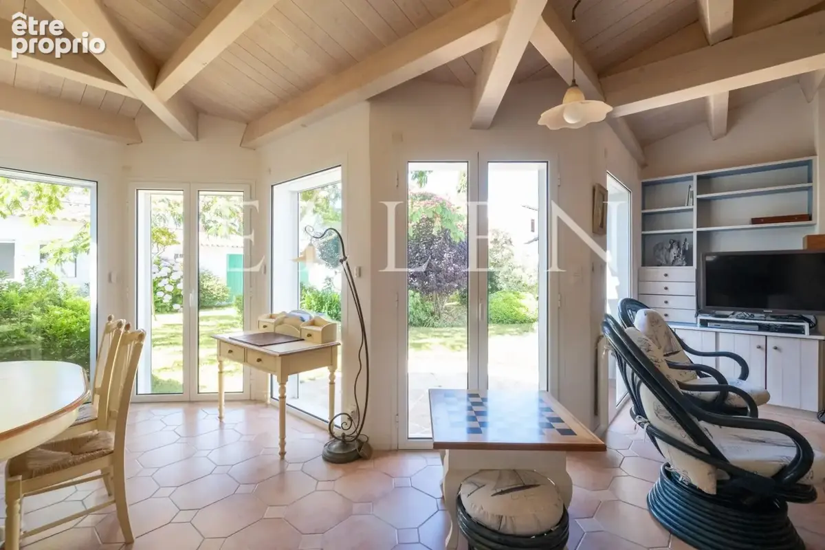Maison 192 m² à Le Bois-Plage-En-Re  - photo 8
