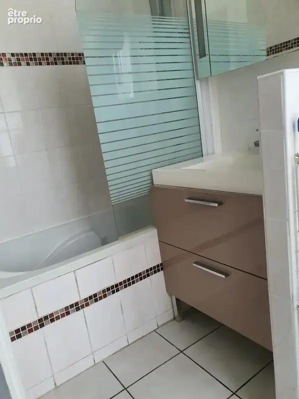Dpt vosges (88), à vendre vittel - ensemble de 2 studios secteur parc thermal - photo 5