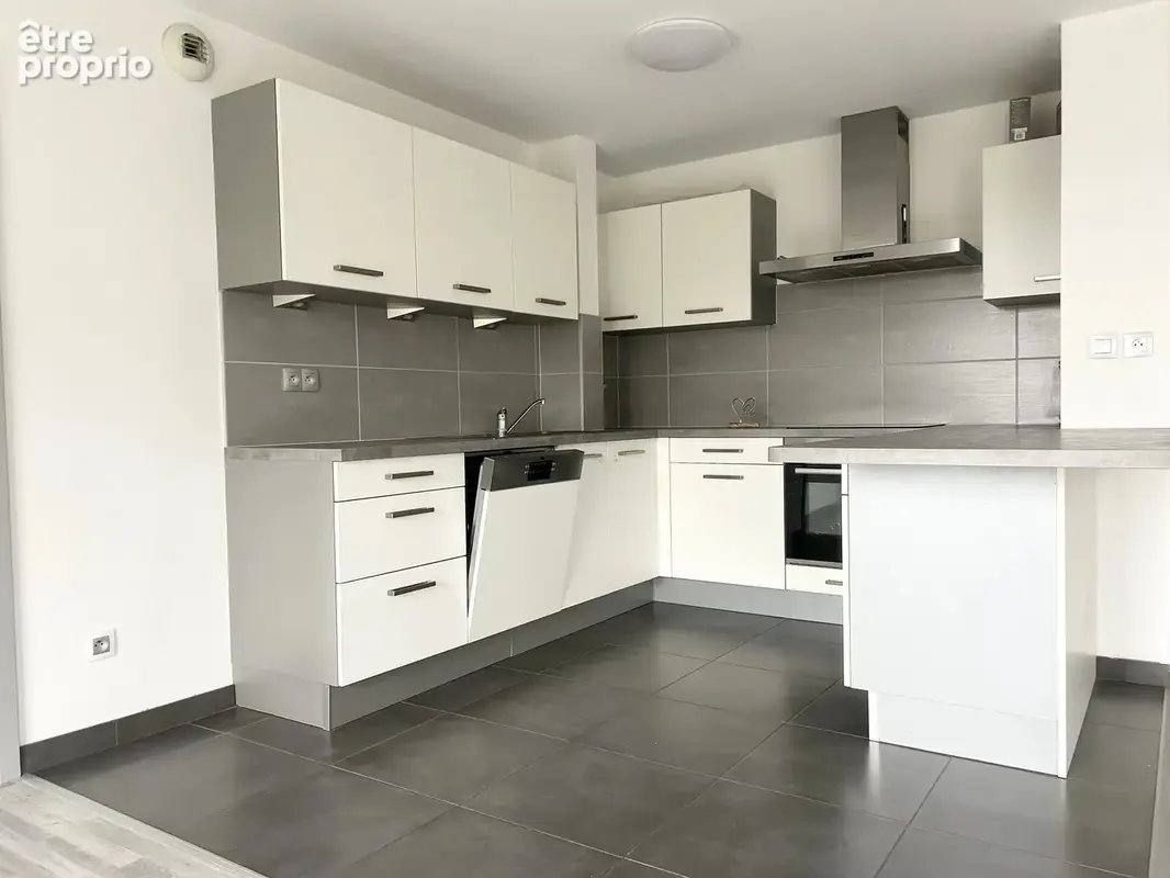 Appartement de 4 pièces à Haguenau de 82.01m² avec parking, cave et balcon - photo 2