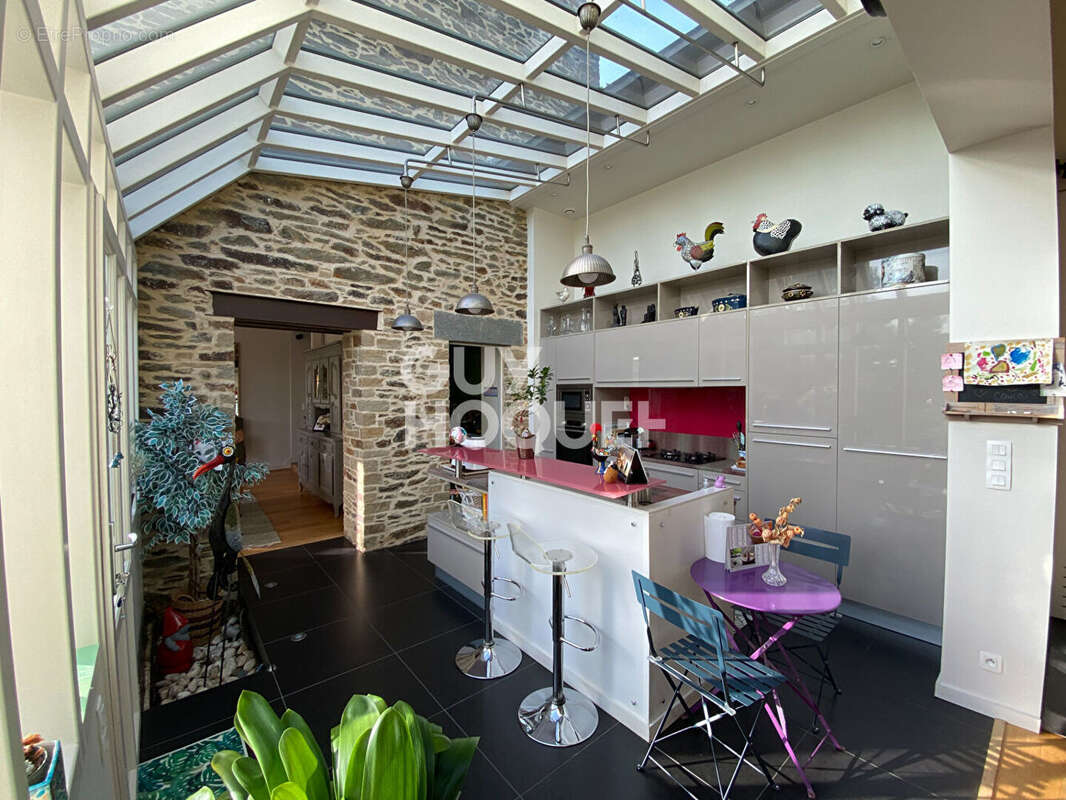 Maison à LA VILLE-ES-NONAIS