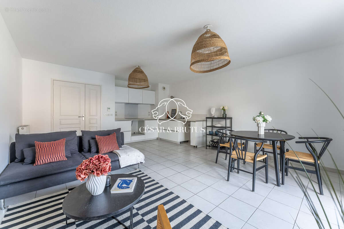 Appartement 64 m² à Venissieux  - photo 5
