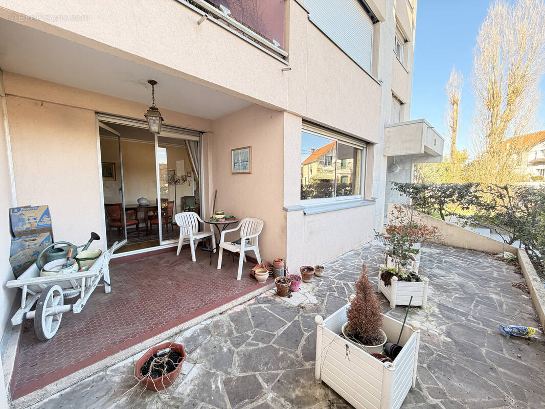 Appartement à SAINT-MAUR-DES-FOSSES