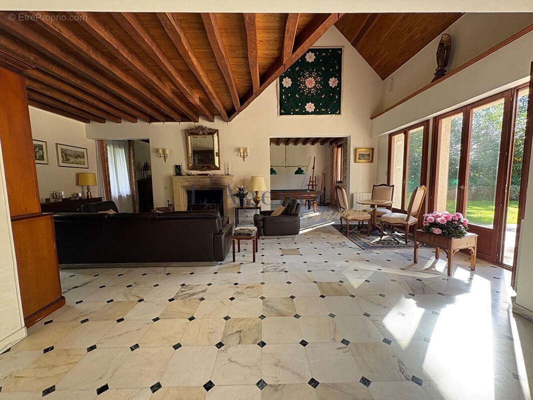 Maison à LAMORLAYE