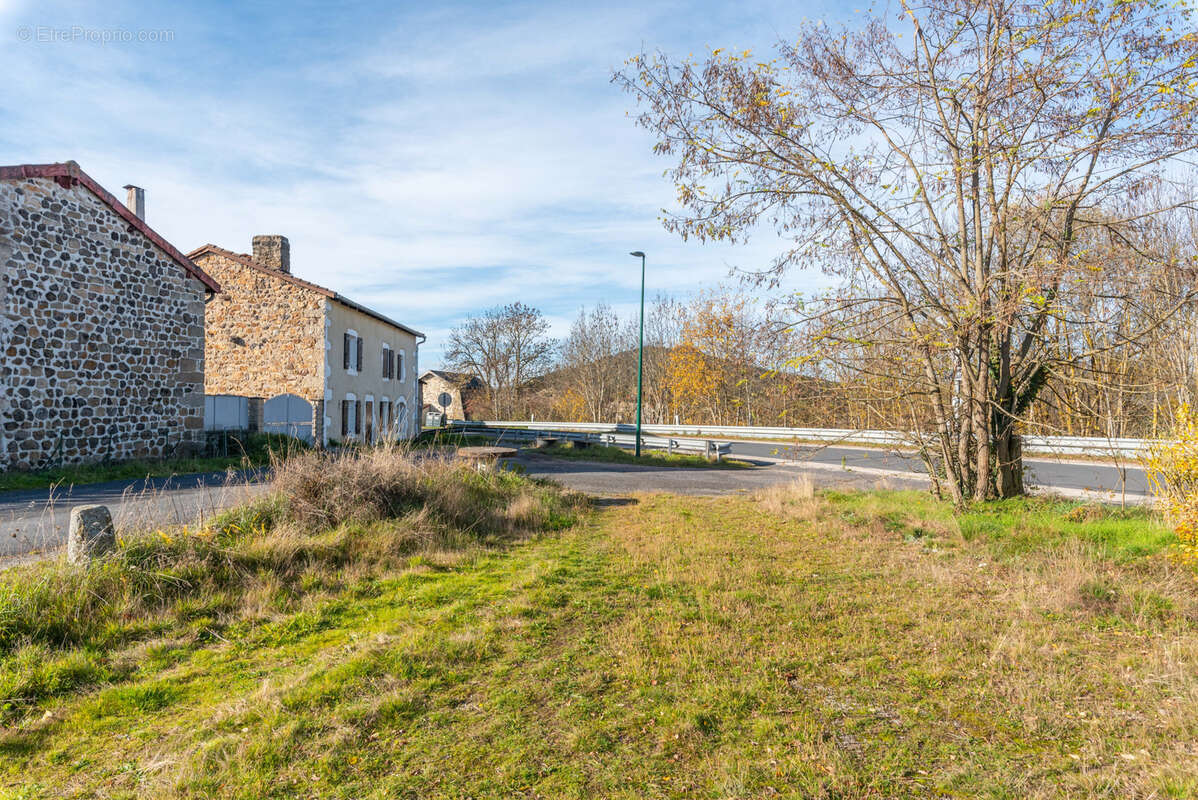 Maison à SAINT-GERMAIN-LAPRADE