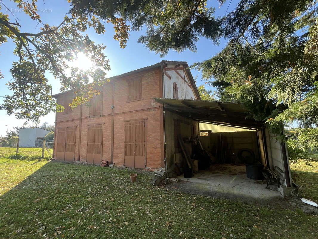 Maison à LES MATHES