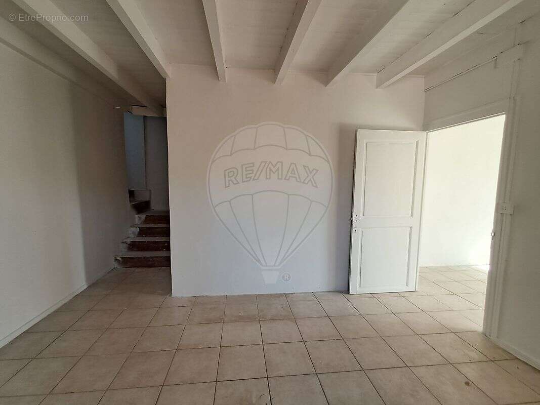 Maison à LE PERREON