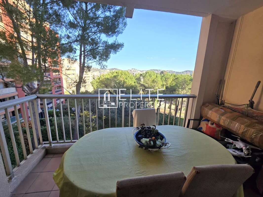 Appartement à LE CANNET