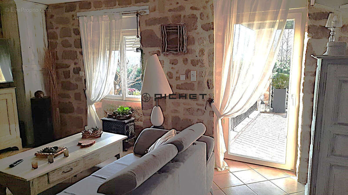 Maison à DONZENAC