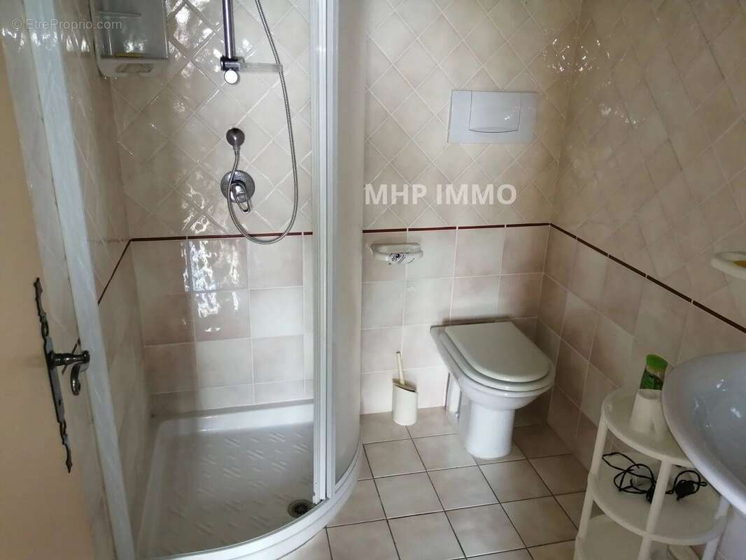 Appartement à CASTELNAU-DE-MONTMIRAL