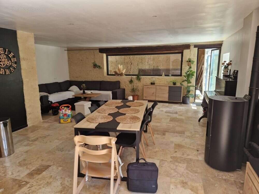 Maison 164 m² à Saint-Cosme-En-Vairais  - photo 4