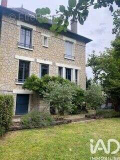 Photo 2 - Maison à TERRASSON-LAVILLEDIEU