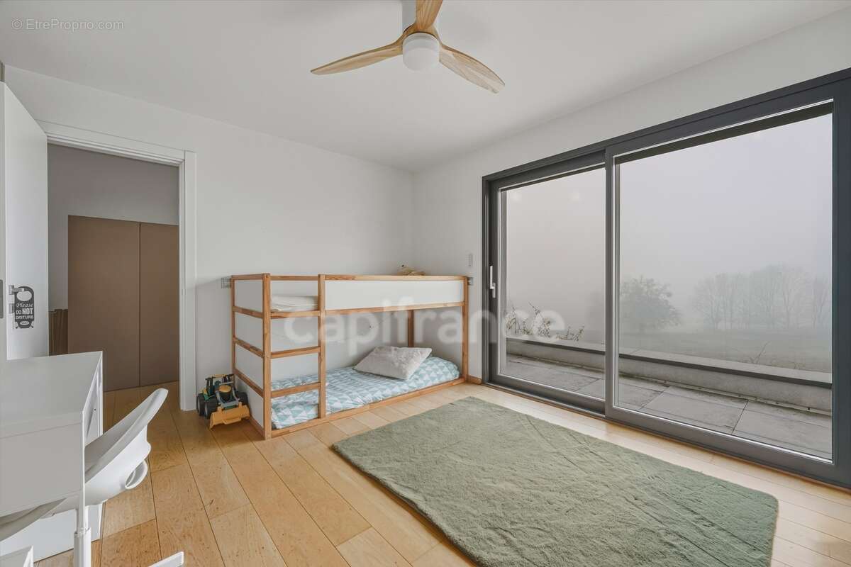 Maison à vendre 7 pièces CROZET (01) - photo 39