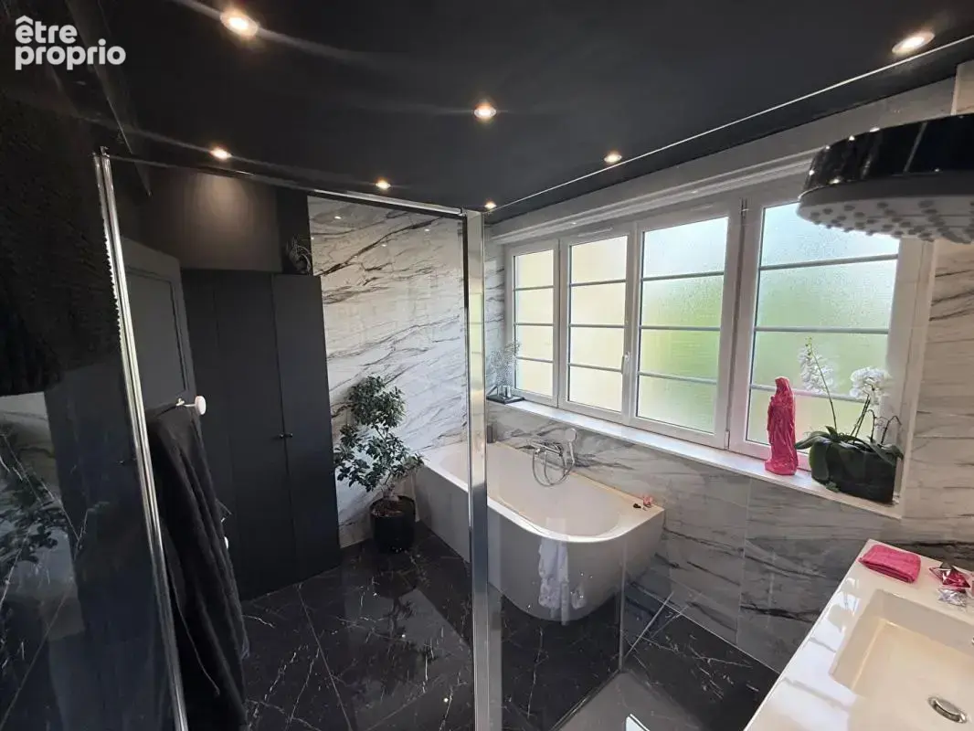 Exceptionnel Appartement - Esprit loft baigné de lumière au coeur de Lisieux - - photo 15