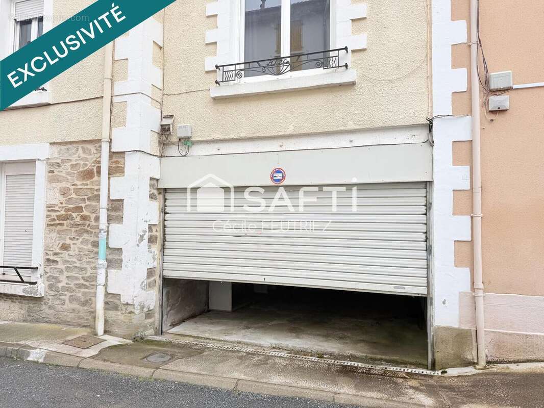Photo 3 - Parking à TULLE