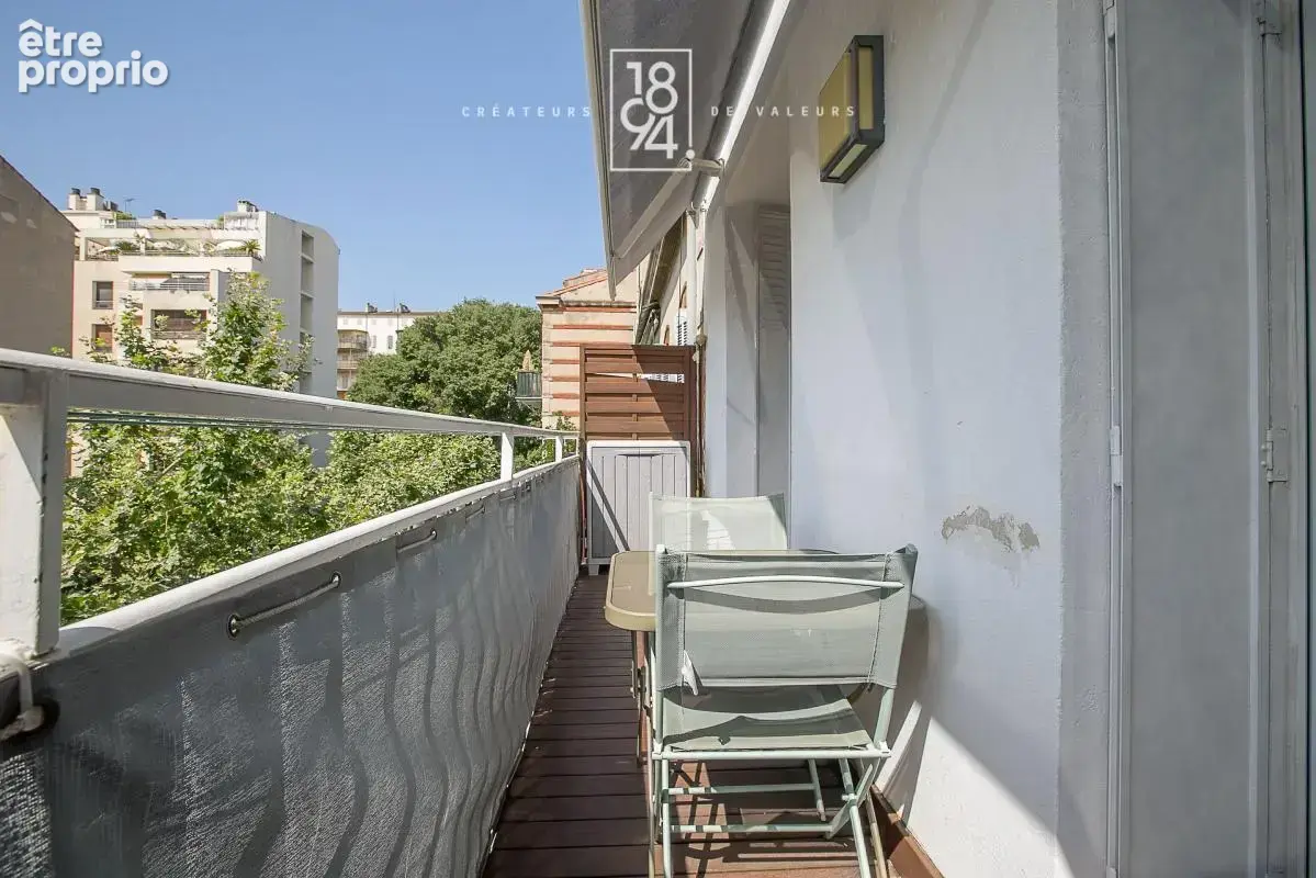 Superbe T4 duplex dernier étage avec balcon au calme - Périer - photo 2