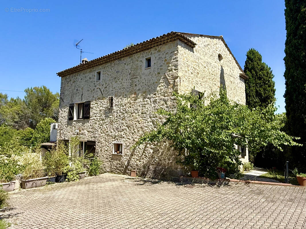 Maison à MOUGINS