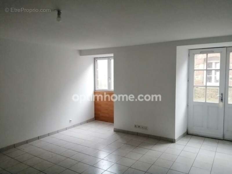 Appartement à BECHEREL